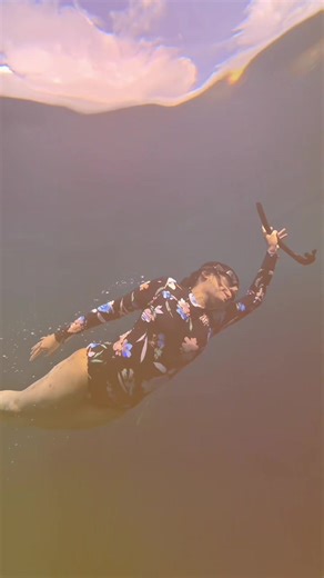 This is what freedom feels like. 🩵🧜🏻‍♀️ #introtofreediving #Aquagirl #freedivingph #CapCut #fyp