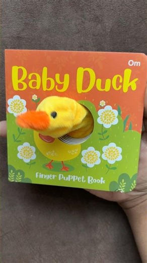 Baby duck finger puppet book