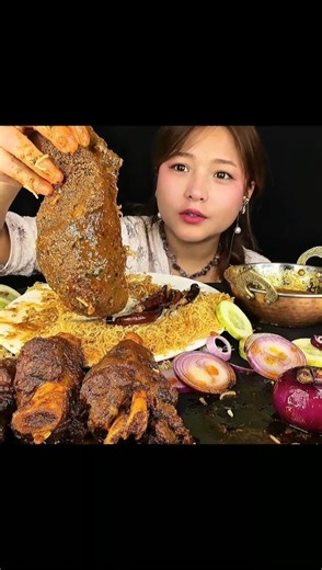 ASMR: eating rice with mutton curry 🐐👌👌😋😋 #asmr #trendingshorts #viralshort #shorts