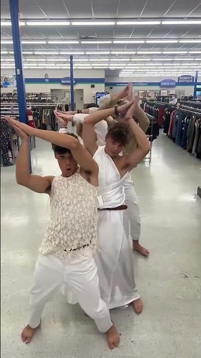 Walk like an Egyptian #dance #choir
