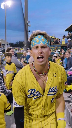 1M views · 21K reactions | Hamilton's got his shot, and Jackson's got another unforgettable walk up☺️ #savannahbananas #bananaball #hamilton #myshot #baseballboys #savannahgeorgia | The Savannah Bananas | Facebook