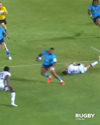 Bang 💥 A lethal left foot step from Stravino Jacobs in the #ChampionsCup! | rugby.com.au