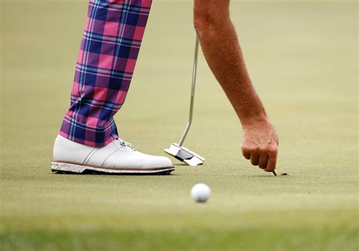 How To Properly Fix A Ball Mark In 10 Seconds