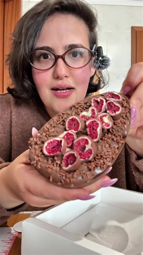 Experimente o Primeiro Ovo de Páscoa de Franui!