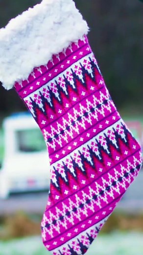 DIY Christmas Stocking for Santa's Presents🎁 #diy #crafts #christmas #santa #xmas #stocking #doityourself #decor #roomdecor #sarabeautycorner