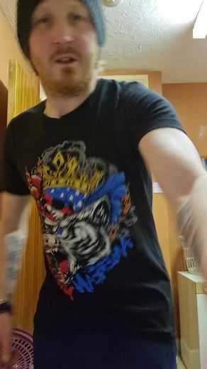 Dave the welshy legend (@welsh_smasher_smurf)’s videos with Riot - Three Days Grace