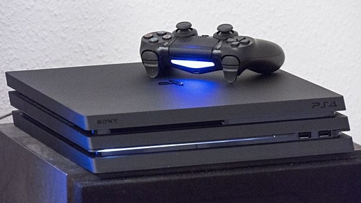Revision CUH-7200: Neue Playstation 4 Pro arbeitet leiser - Golem.de