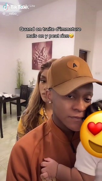 Caring Moments: Baby Clips in Heart-Logo Jacket