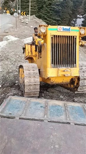 BEML BD 50 loading for heavy vehicle transportation