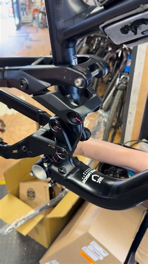 75K views · 2.5K reactions | We could watch this all day 朗 The Collosus DH going through its full range of travel. You can see our IFS (independent floating suspension) system in action. Our IFS system is hailed for its bump eating qualities | Polygon Bikes Worldwide | Facebook