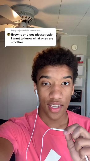 Reply to @james7198 if you want smoothness in a retail keyboard I’d go for reds or silent reds 👍🏽 #PC #PCgaming #keyboard #gamingkeyboard