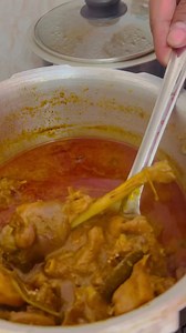 53K views · 1.4K reactions | Syanthiyana’s kitchen menu review today. Enjoying my new kitchen in India. Nattu Kozhi kulambu. #revealingmytruth #syanthykitchen #chickencurry #syanthiyana #mynewlife #lunchathome #tamilfood #tamilnadu #tamilstatus #tamilvideo #tamilnews #tamilfamily #tamilentertainment #chennaidiaries #nattukozhi #kovaichicken | Syanthiyana | Facebook