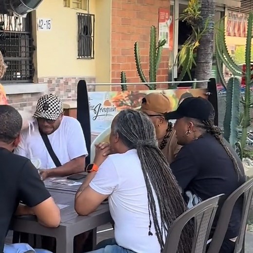 #WaitressPrank #CoffeePrank #EpicFail #ComedyReel | Restaurant Prank