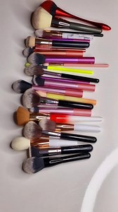 315K views · 9.5K reactions | L£arn how to clean your makeup brushes | Blend With Bright | Facebook
