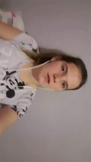 Vidéos de chloemichel03 (@chloe_michel_03) avec