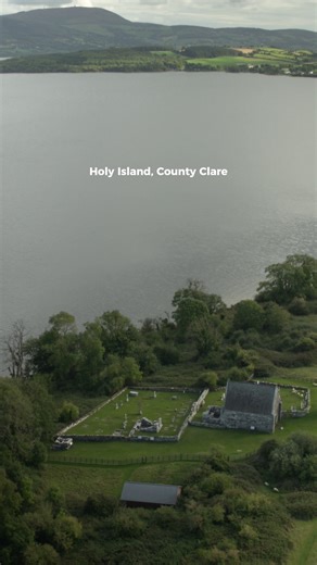 Have you heard about this hidden gem - Inis Cealtra also known as Holy Island in Co. Clare? 💚 This peaceful island is one of Ireland’s most important and tranquil monastic sites, making it the perfect escape. 🏰 Wander through the ruins of six ancient churches 🕊️ Admire the impressively well-preserved round tower 💧 Pause at the holy well and soak in centuries of calm 💞 Visit the bargaining stone, where couples still renew their vows 🪦 Explore a graveyard with stone slabs dating back to the
