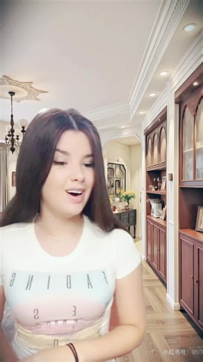 Understanding Hostess and Server Roles in Restaurants