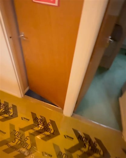 🏡 Respect for your home comes as standard In this video, you can see the level of protection we put in place before carrying out any work. We believe treating our customers’ properties as if they were our own isn’t a bonus — it’s a basic expectation. It’s all part of the care, pride, and attention to detail we bring to every job, big or small. 📍Professional work. 🛠️ Proper protection. 🤝 Total respect for your home Contact us for a quotation 📞 07810115611 / 07917054045 📧 hello@paramountplum