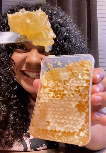 Discover the Edible Parts of the Honey Hive
