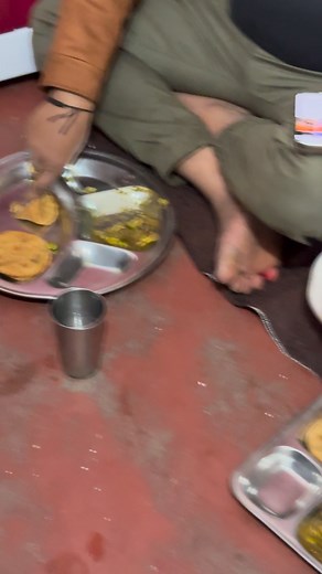 1.1M views · 8.3K reactions | डिनर हो रहा | Deepak Jaiswal Vlog | Facebook