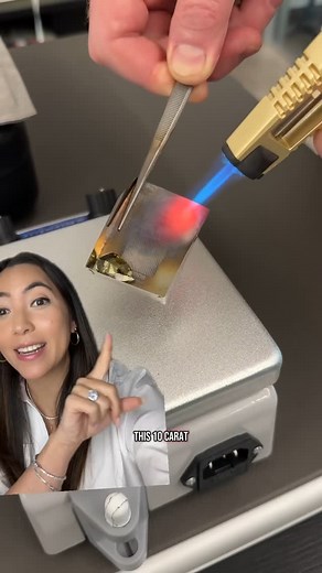 The Clear Cut on Instagram: "Have you ever seen a natural diamond that changes color? Watch me light this Chameleon Diamond on fire and see the phenomenal color change #theclearcut #naturaldiamonds #chameleondiamond"