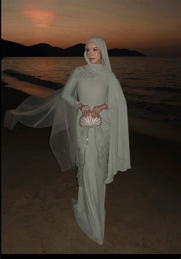Thea Dress Try-On: Hijabista Hub on Model vs. Me 💗