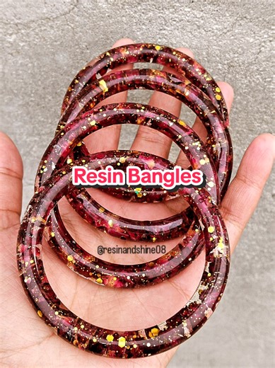 Customized Resin Bangles Size: 2.15 inches More sizes available #resinart #gifts #handmade #ramadan #pakistan