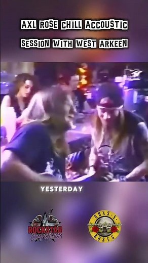 Axl Rose chilling in a bar doing an acoustic session in 1989, NYC #classicrock #gunsnroses #axlrose