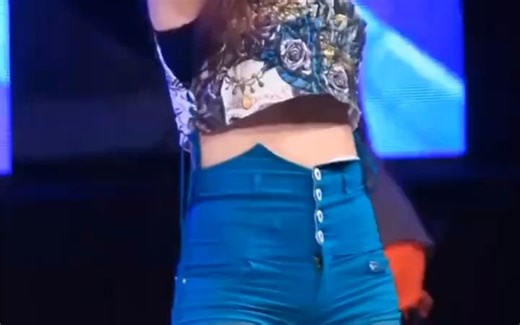 She’s Coming #慧丽Hyeri #Laysha(4)