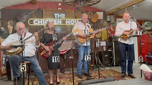 Stringed Union Bluegrass singing “Sun’s Coming Up In The Morning” Bluegrass Style!! | The Gospel Chicken House
