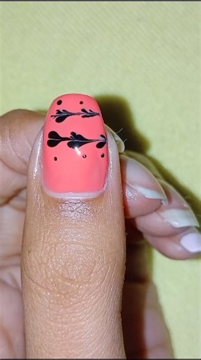 Easy nail art design for beginners ✨🫶🏻 #simplenails #nailart #moonlightnails #nails #shortsfeed