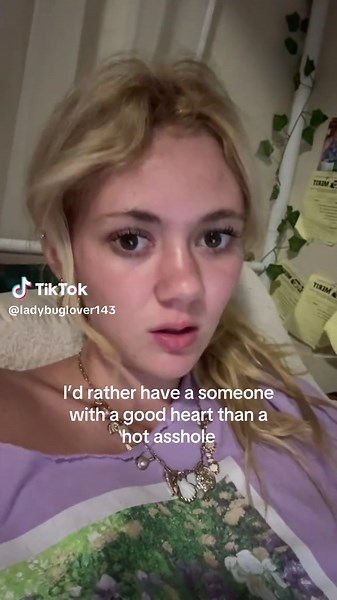 Doodle🌿🌞💗🐞 (@ladybuglover143)’s videos with original sound - ibuprofenbarbie