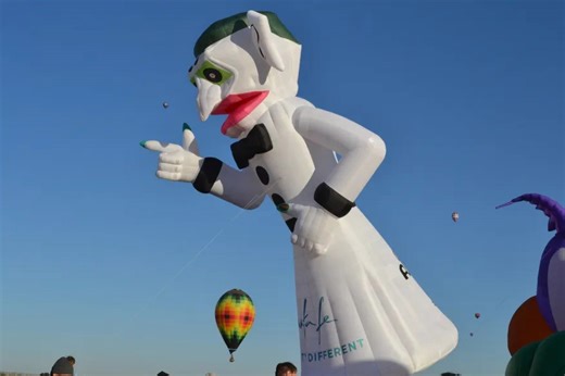 Balloon Fiesta’s craziest special shape balloons