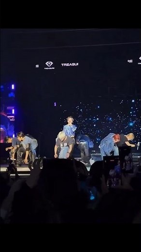 [ TREASURE ] 260314 FANCAM PERFORMING HELLO AT HELLO MELBOURNE MUSIC FESTIVAL #트레저 #HELLO_MELBOURNE