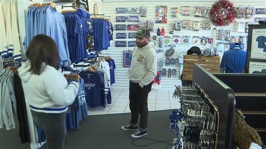 Lightning fans loading up on new Stadium Series merchandise