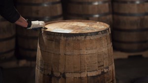 Set of 10 Authentic Bourbon/Whiskey Oak Barrel Staves for DIY Projects, Crafts, and Wall Decor – Midwest Barrel Company