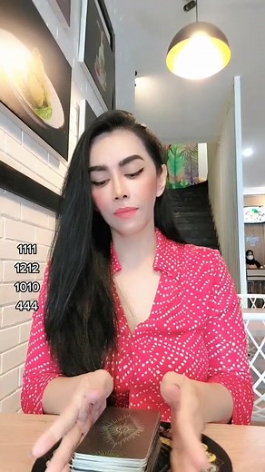 Art of Card Handling: Intricate Techniques Revealed