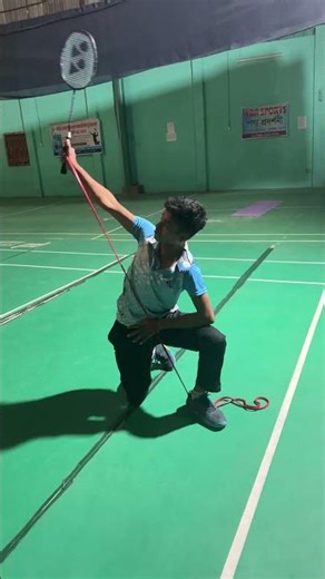 BACKHAND power generation 🏸💪. #badminton #training #backhand #foryou #shorts