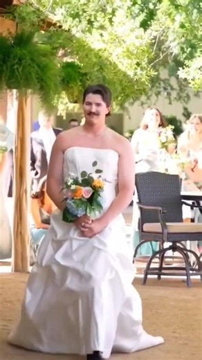 This bride is so attractive 😂😂😂😂 #trendding #love #wedding #weddingtiktok #xuhuongtiktok #xuhuong #bridal #happywedding #fyp #trend #trending #fypシ | Wedding Love