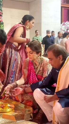 Ambani Family Navratri Celebration 🙏🪔 | Divine Festive Vibes 👑✨