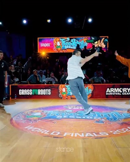 @bboy_jet_leg_ff stuck that 🥶. #fssworldwide #bboys #bgirls #Breaklife #Bboying #HipHop 📷: @stanceelements | Freestyle Session