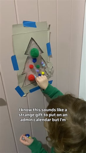 The Little Playroom on Instagram: "Last year I got the boys a hot wheels calendar thinking it would be a lovely idea each day. But the reality was it lead to more tantrums and tears for a number of reasons: ⭐️ I stupidly only bought one and I have 2 boys, sharing is NOT a skill we had learnt at this point ⭐️ there were days when the gift was a small piece of plastic and NOT a hot wheel, which they couldn’t get their head around ⭐️ I felt they were learning to become ungrateful for gifts because 