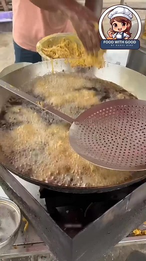 132K views · 1.2K reactions | Morning Breakfast Crispy Onion Pakoda Pav #pakoda #pakodarecipe #CrispyPakoda #onion #pavpaneer #Breakfast #foodie #nasta | Food with Good | Facebook