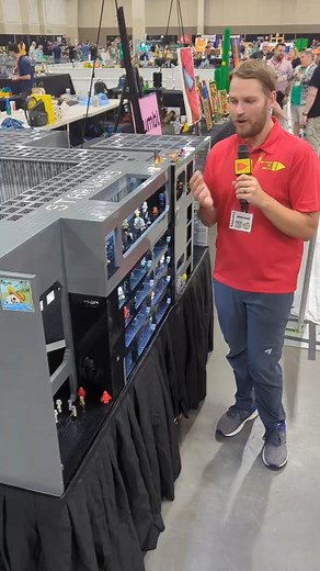 Huge LEGO Death Star Hangar with 200,000 Pieces by Mark Borlase / BrickPlumber | Beyond the Brick