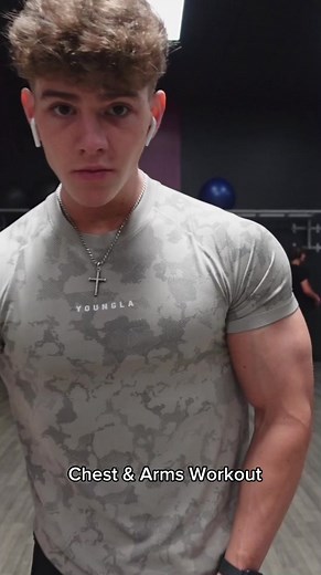 Chest & Arm Workout with advice! LISTEN TO THE WHOLE THING, then listen again #gym #gymtok #workout #chestday #chestworkout #arms #armworkout #gymadvice