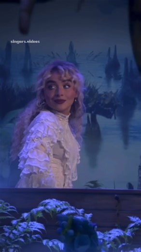 sabrina carpenter and kermit the frog performing islands in the stream on the muppet show (2026) #sabrinacarpenter #kermit #islandsinthestream #misspiggy #themuppetshow @Sabrina Carpenter