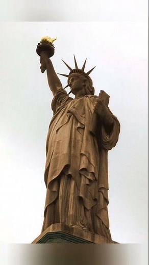 The Hidden Reality Behind the World’s Most Famous Structures