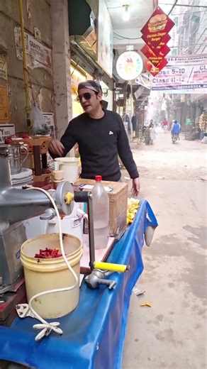 Matlab Nikal Gaya Hai To Pehchante Nahin_Manoj Kumar & Mohammed Rafi_Amaanat (1977) #oldsongs