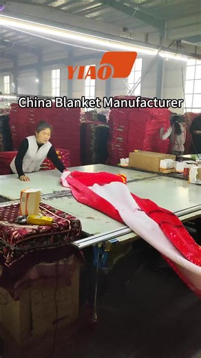 Blanket factory,custom sizes,weights,and styles.Blanket Manufacturer in Production#yiaohometextile #blanketmanufacturing #chinablanket #blanket #raschelblanket #flannelblanket #kidsblanket #blanketfactory