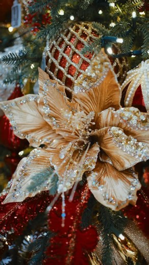 2.6K views · 3.9K reactions | Did you know that every color you choose for Christmas has a special meaning? ✨ Watch the video to see what each one represents, and tell us which is your favorite! Don’t forget, today is our Columbus Day Flash Sale — only for today! Grab your favorites through the link in our bio. | The Christmas Palace | Facebook